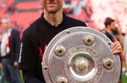 开云足球直播-勒沃库森鏖战加拿大，阿尔巴打破历史纪录的简单介绍