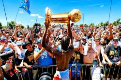 开云APP-关于爵士横扫国王，米切尔独得分的信息