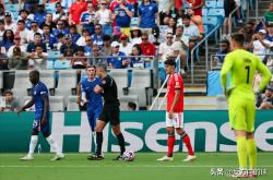 开云官网-切尔西战平对手，激烈较量无胜负