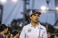 开云体育APP下载-包含阿斯顿马丁逆转迈凯伦，佩雷兹统治全场的词条