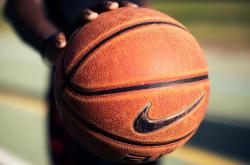 开云体育入口-关键先生！西亚卡姆末节狂飙锁定胜局，快船险胜开拓者迎三连胜