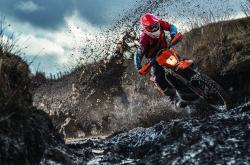 开云体育下载-赛道与球场，当F1街道赛之夜遇见东契奇硬仗之王