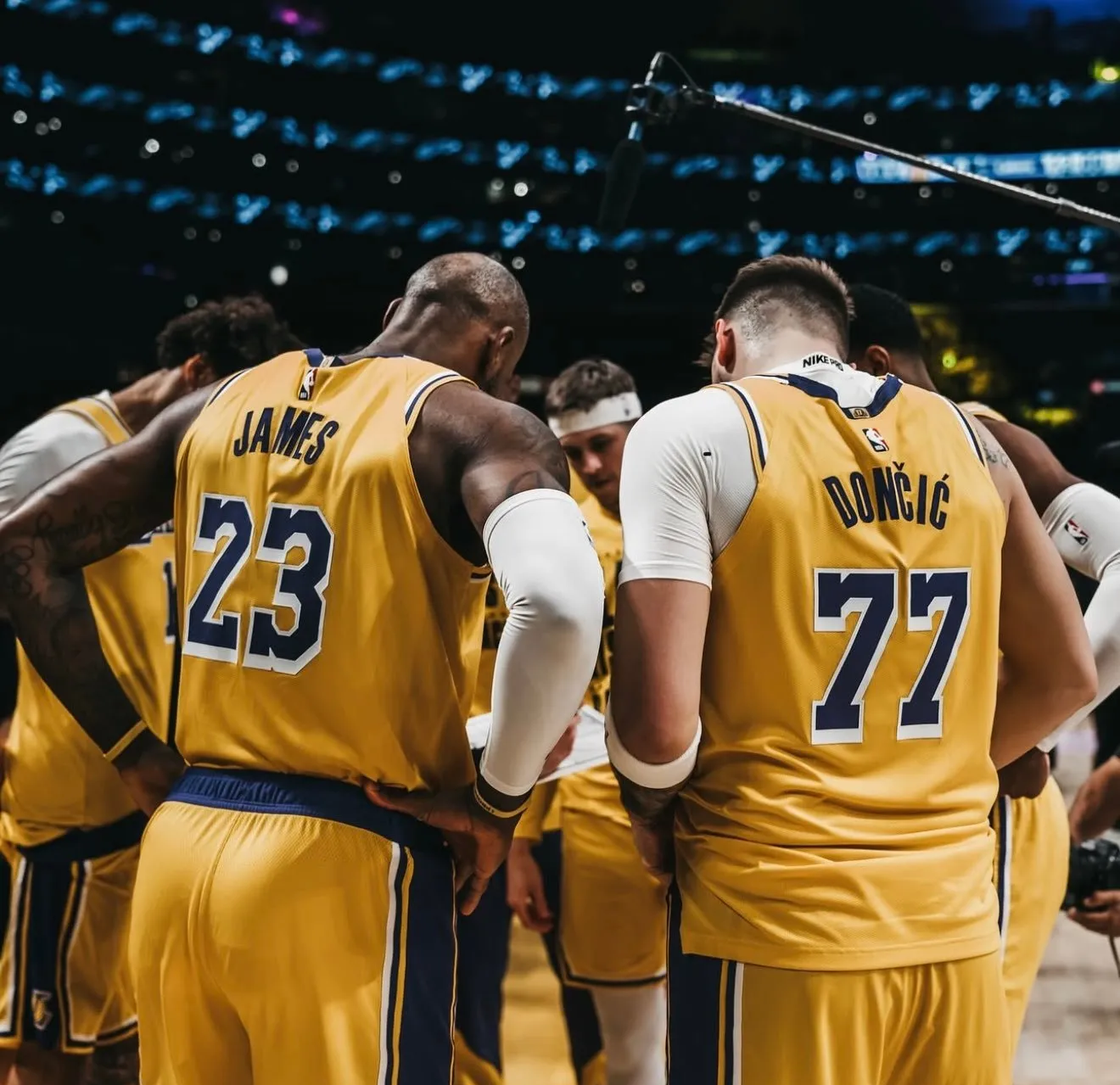 黄蜂翻盘湖人，库里绝境逆转