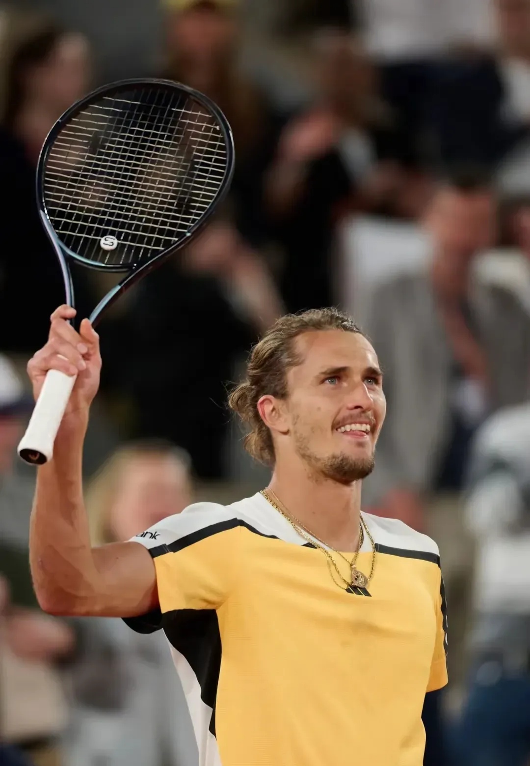 包含日本网球队力克法国网球队，兹维列夫送出助攻的词条