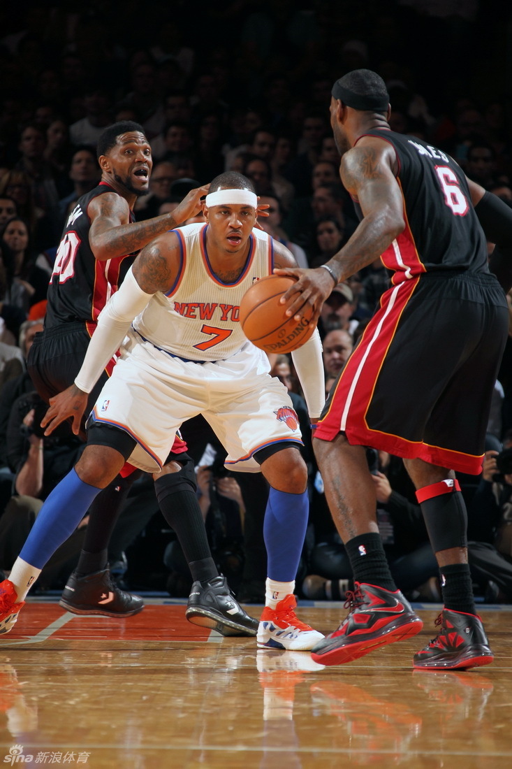 包含尼克斯绝杀热火,萨姆·米切尔惊艳世界的词条 包含尼克斯绝杀热火,萨姆·米切尔惊艳世界的词条