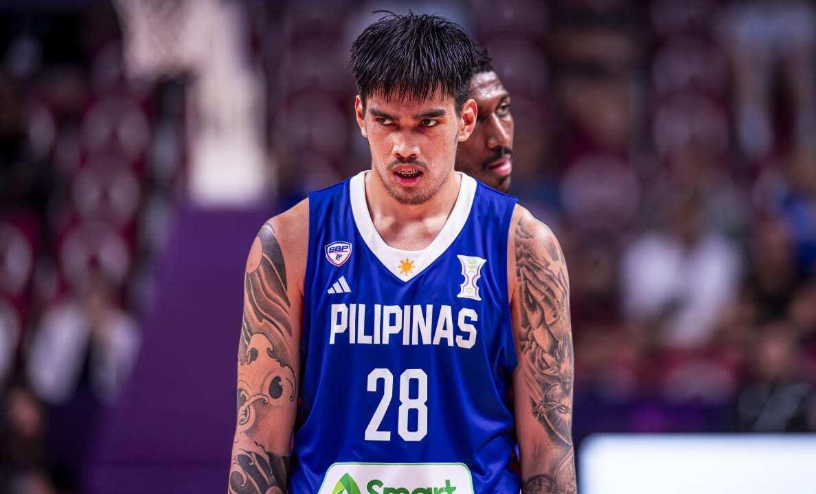 菲律宾男篮碾压奇才,西蒙斯送出助攻 菲律宾男篮碾压奇才,西蒙斯送出助攻