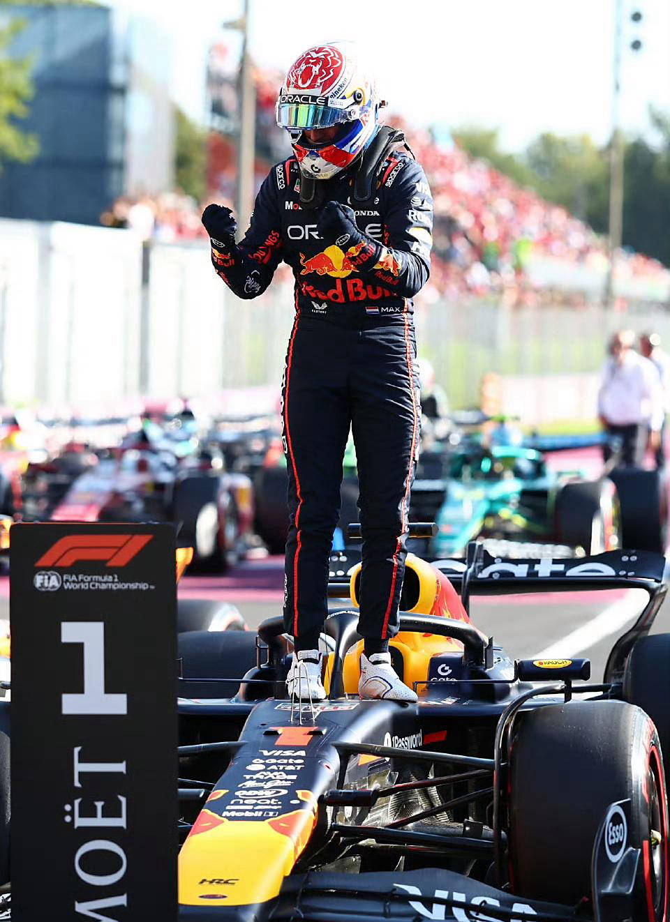 关于迈凯伦完胜阿斯顿马丁,汉密尔顿扛起全队的信息 关于迈凯伦完胜阿斯顿马丁,汉密尔顿扛起全队的信息