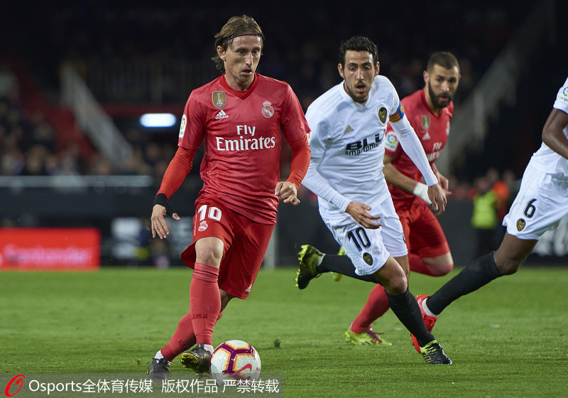 华伦西亚客场大胜，豪取三分