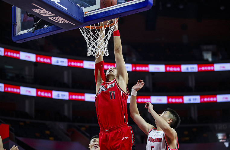 广东队实力强盛,彻底击垮对手的简单介绍 广东队实力强盛,彻底击垮对手的简单介绍