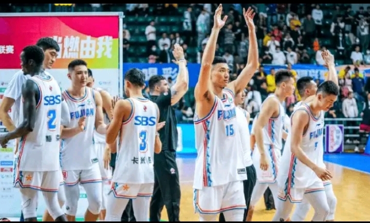 包含福建队的精彩配合，助力他们取得胜利的词条