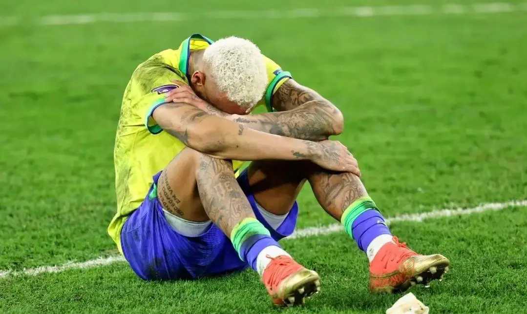 巴西队在排球比赛中取得冠军，士气高昂的简单介绍