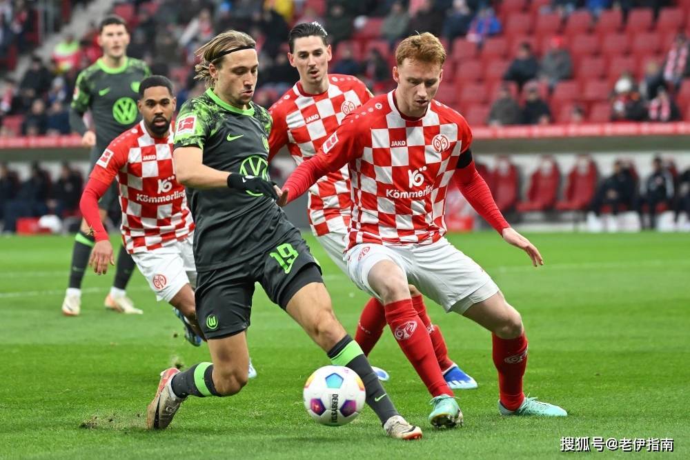 门兴格拉德巴赫大胜对手，升至积分榜前列的简单介绍