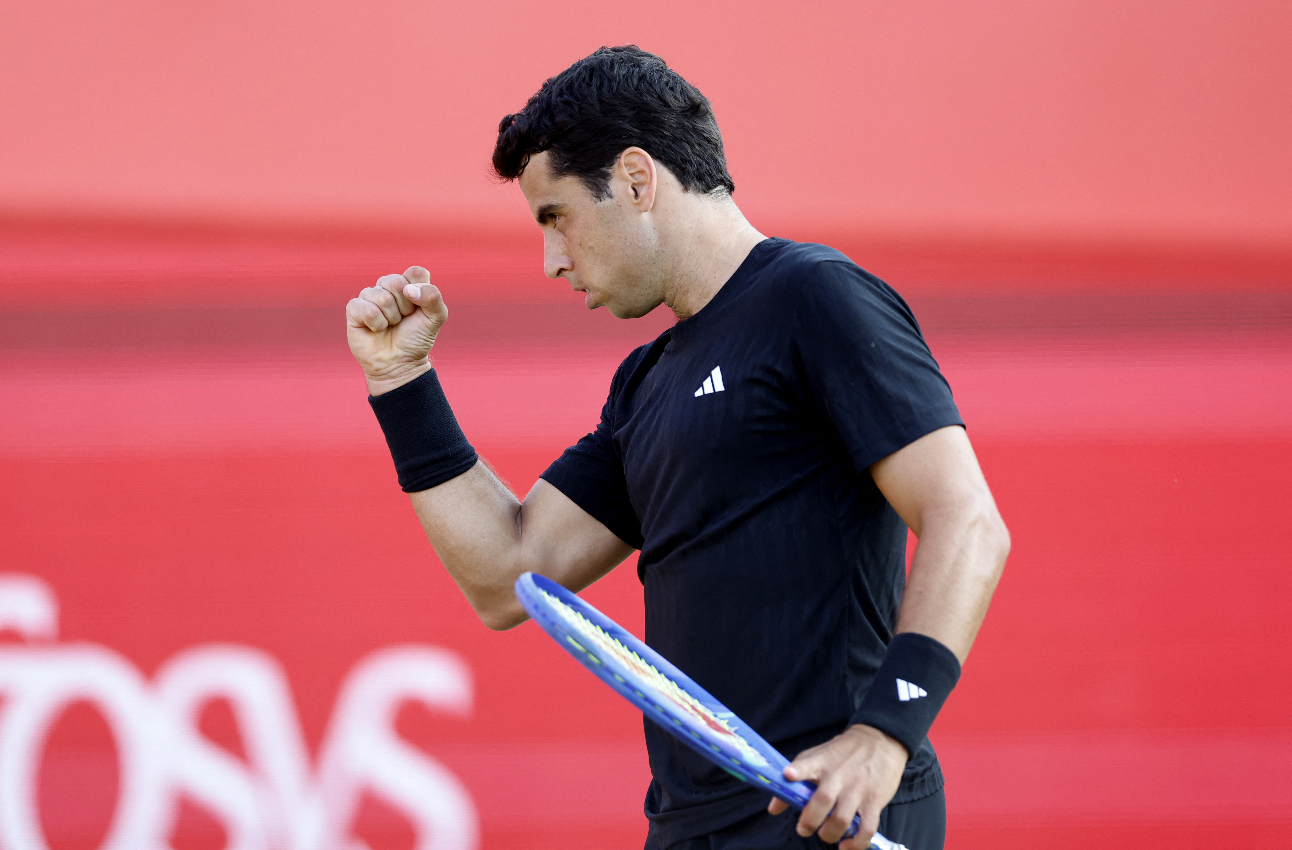 关于日本网球队逆转英国网球队，阿尔卡拉斯三分雨点燃全场的信息