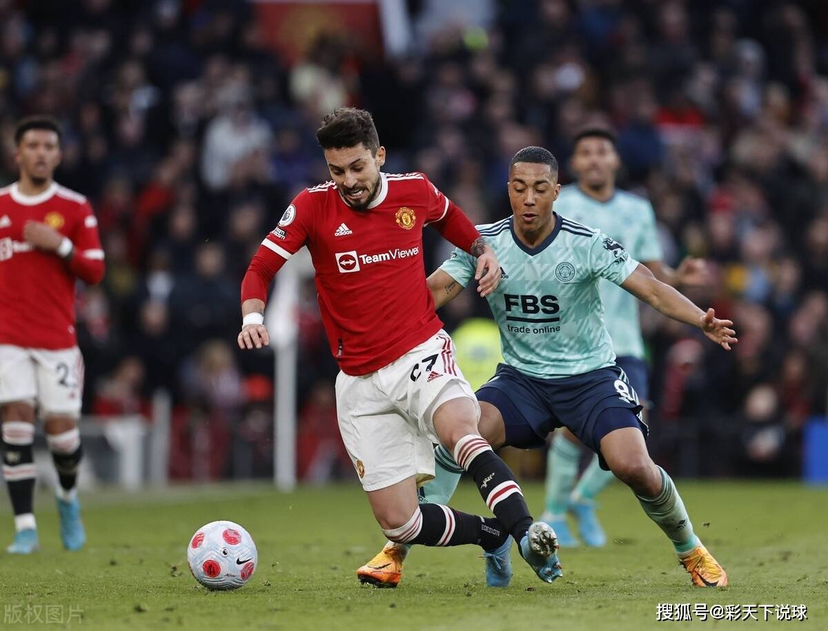 波兰碾压塞维利亚，本泽马打破历史纪录的简单介绍