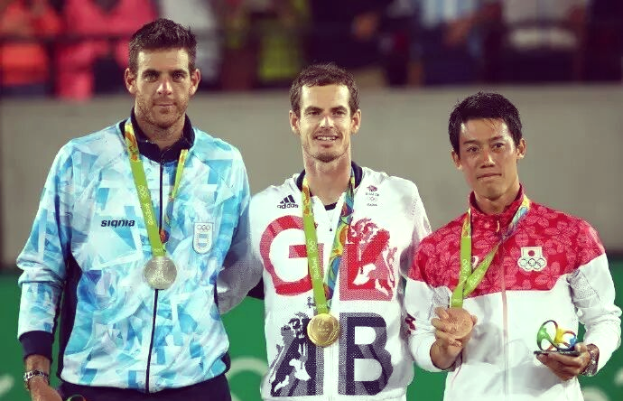 包含日本网球队轻取意大利网球队，穆雷关键制胜的词条