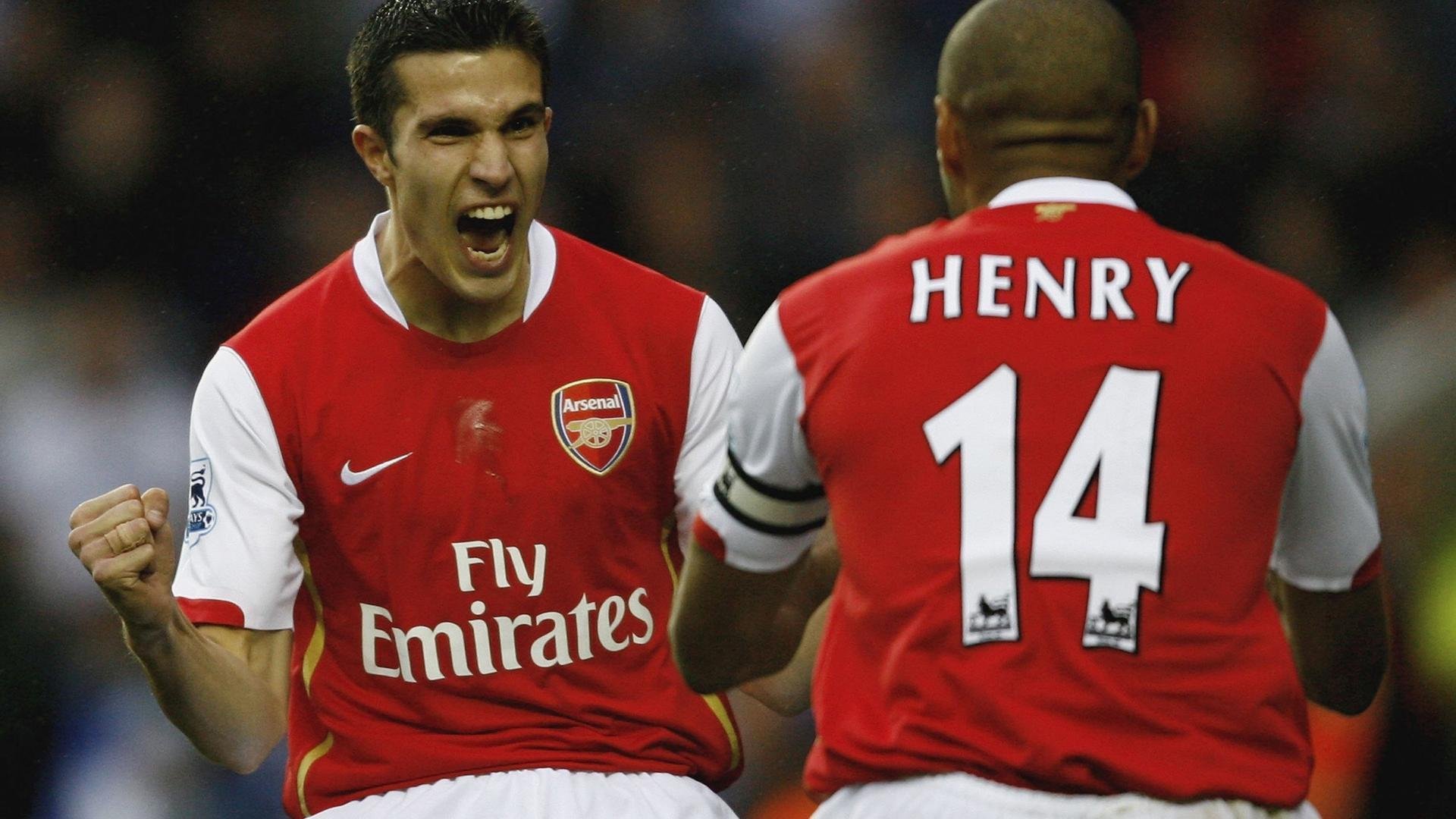 绿茵场上的唯一性，阿根廷的战术涅槃与莱万的孤独闪耀